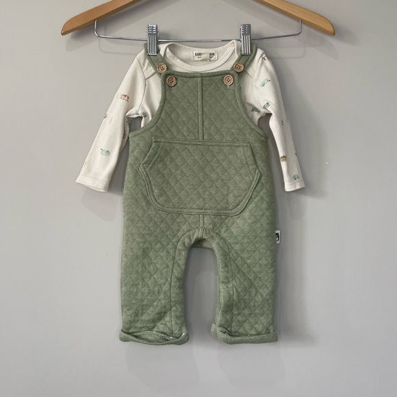 Rabbit + Bear Other - Rabbit + Bear by Emily and Oliver organic cotton overall set size 6-9 month